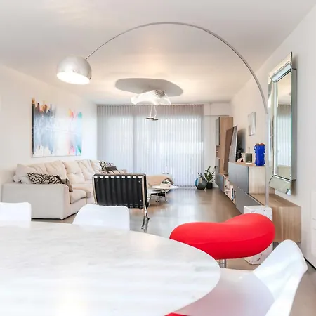 Апартаменты Cosy With Air Conditioning 19ard *